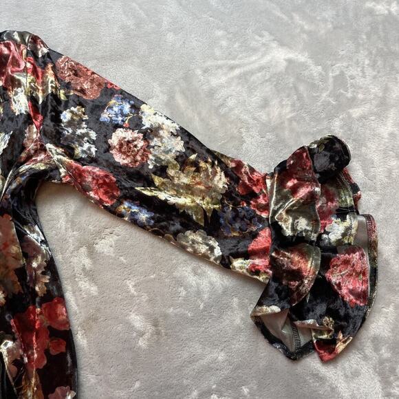 BCBG Generation Velvet Jacket Womens M Moody Floral Ruffle Sleeves Pockets - Picture 8 of 10